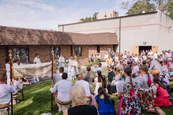 Mons. Ján Kuboš navštívil slovenských veriacich v Chicagu