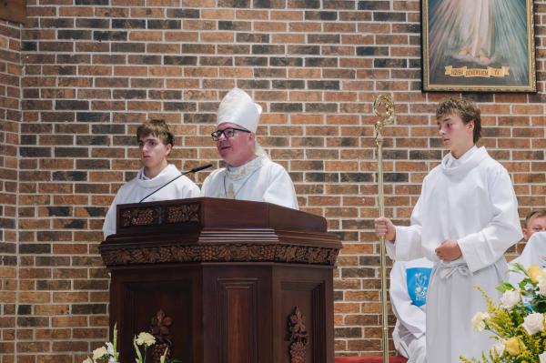 Mons. Ján Kuboš navštívil slovenských veriacich v Chicagu
